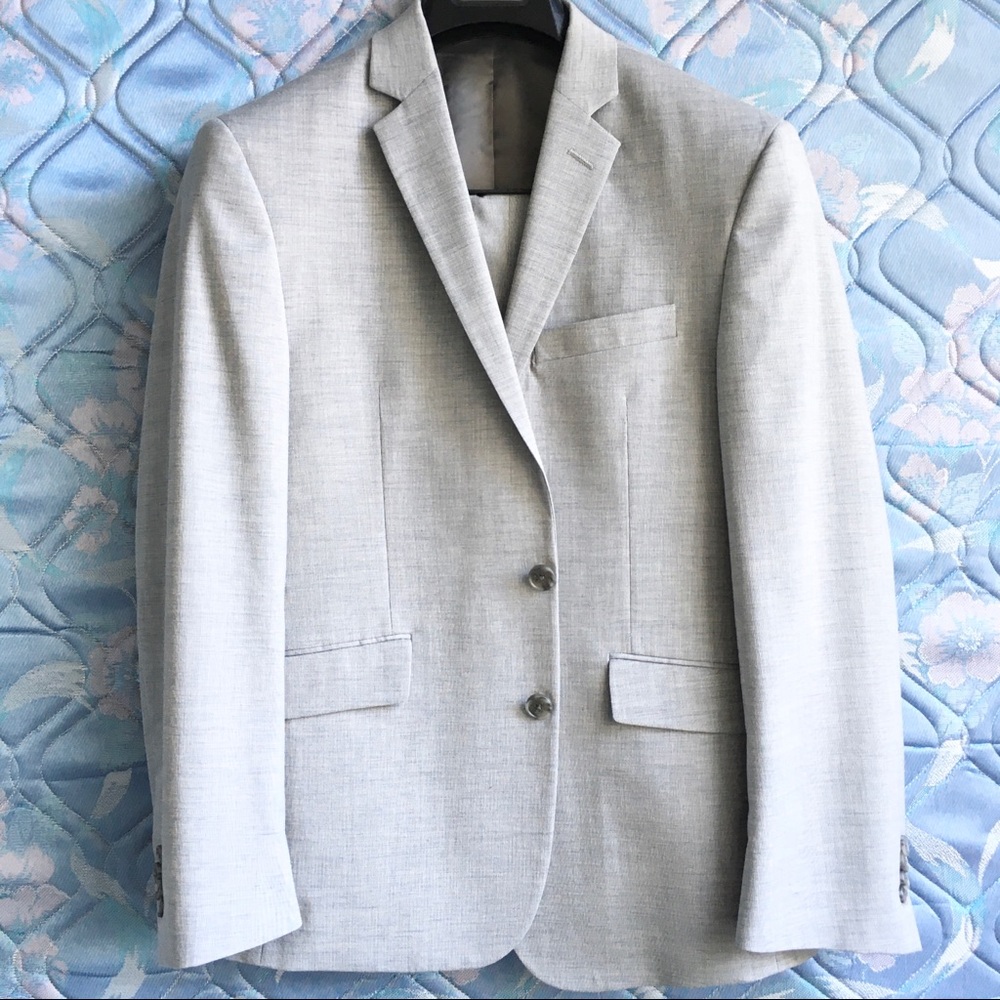 Men’s Kenneth Cole full suit